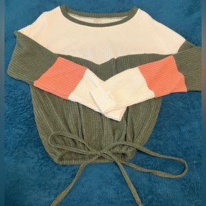 No Boundaries Women’s long sleeve shirt